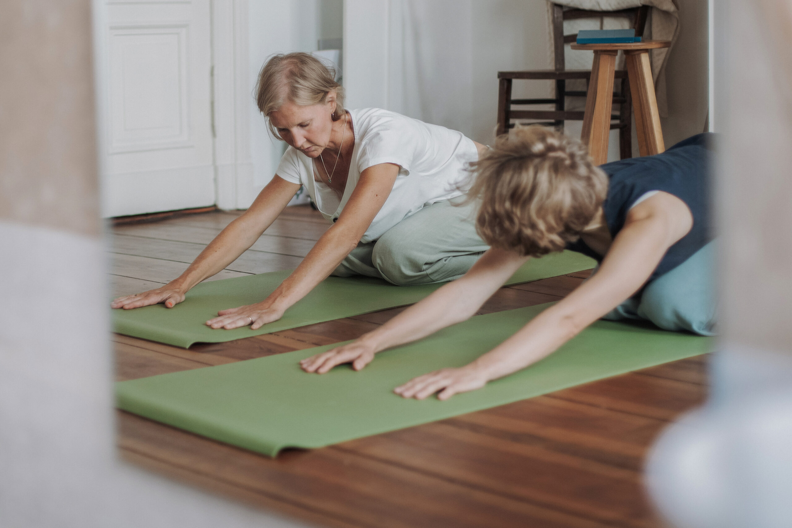 2022-08-23_Maike Koch_Foto_Dovile Sermokas-2567 Verspannung lösen mit Alexander-Technik